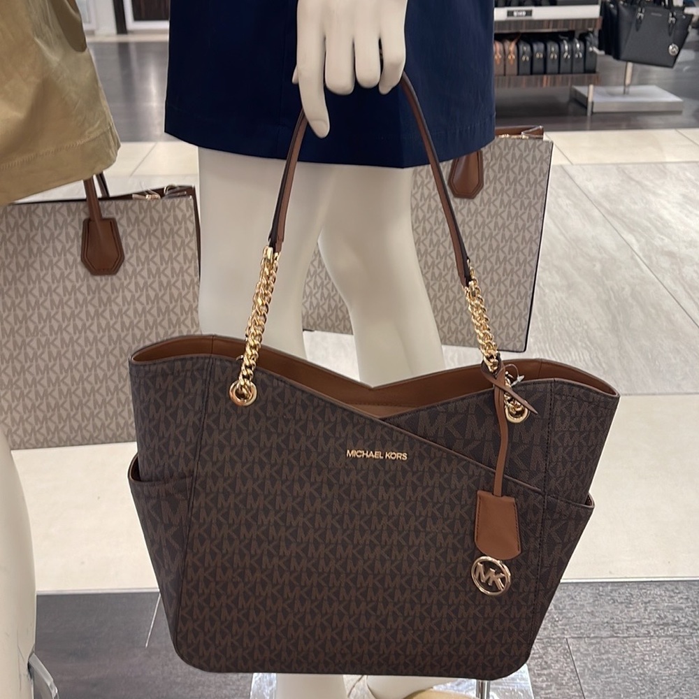 Michael Kors Jet Set Travel Large Chained Tote Shoulder Bag MK Brown
NWT - Picture 3 of 16